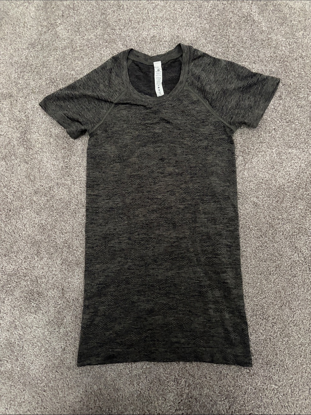 lululemon athletica Short Sleeve Performance Tee - Dark Heather Black